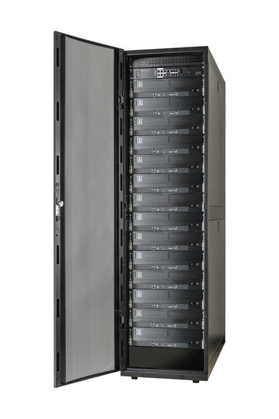 Schneider Electric dévoile le premier rack intégrant la technologie de refroidissement liquide immersif